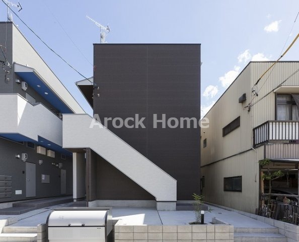 柴田駅より徒歩8分 築9年4ヶ月 2階建の賃貸物件