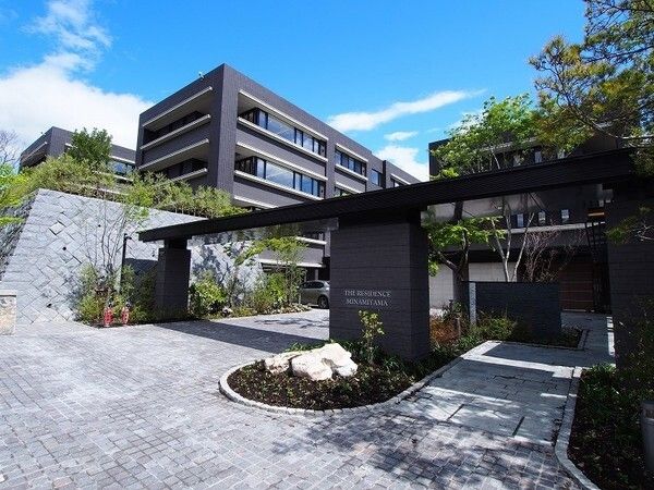 いりなか駅より徒歩6分 築8年 4階建の賃貸物件