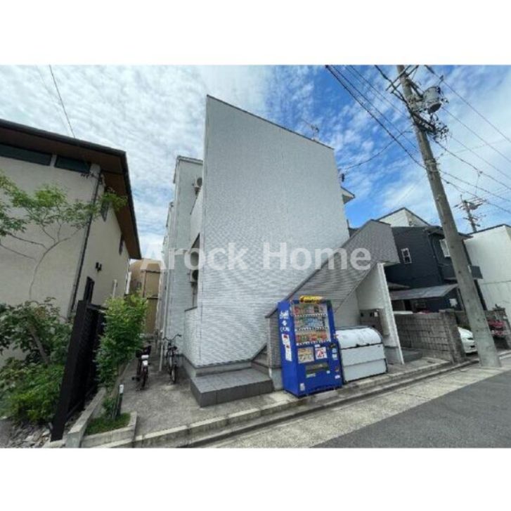 太閤通駅より徒歩10分 築9年10ヶ月 2階建の賃貸物件