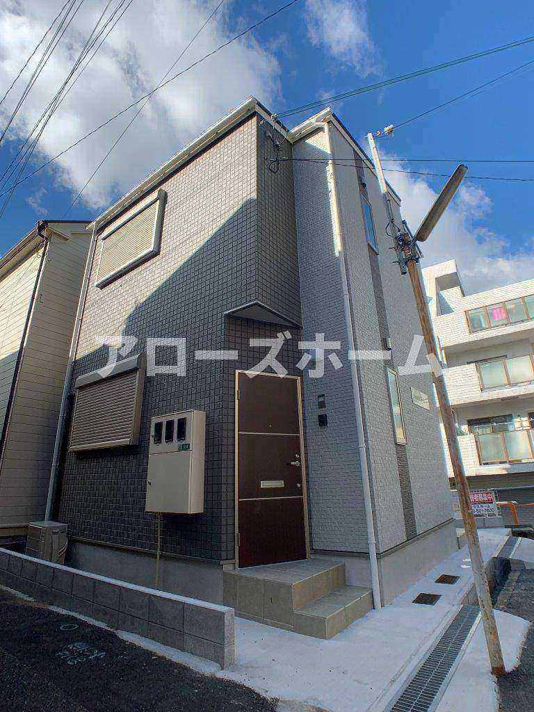 西明石駅より徒歩5分 築4年8ヶ月 2階建の賃貸物件