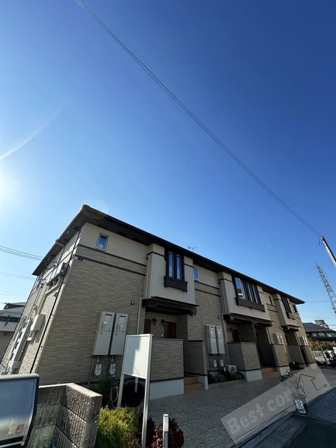 和泉府中駅より徒歩17分 築7年5ヶ月 2階建の賃貸物件