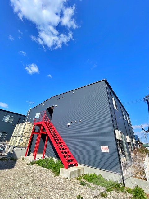 エクストリーム新在家Ａ棟の外観