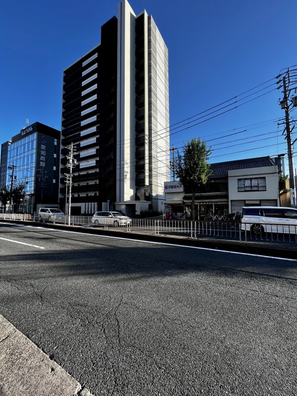亀島駅より徒歩1分 築4年2ヶ月 15階建の賃貸物件