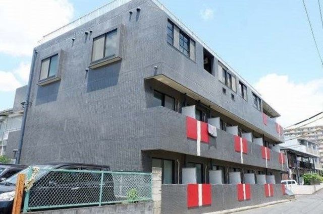 航空公園駅より徒歩2分 築37年1ヶ月 3階建の賃貸物件