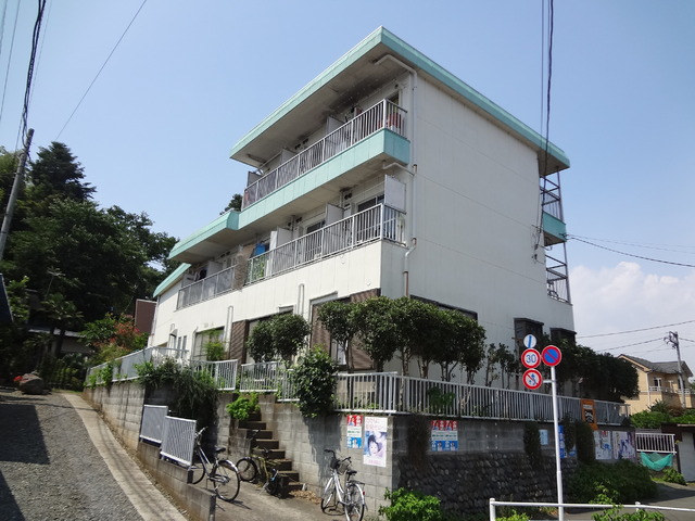 めじろ台駅より徒歩20分 築36年10ヶ月 3階建の賃貸物件