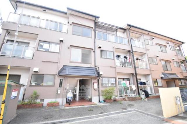 大阪府茨木市上穂積3丁目の賃貸マンションの外観