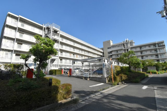 河内山本駅より徒歩9分 築25年11ヶ月 6階建の賃貸物件