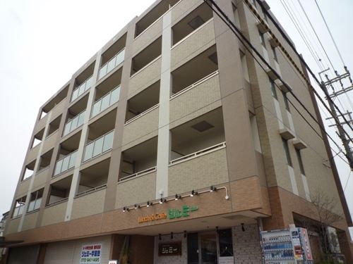 服部川駅より徒歩19分 築19年3ヶ月 5階建の賃貸物件