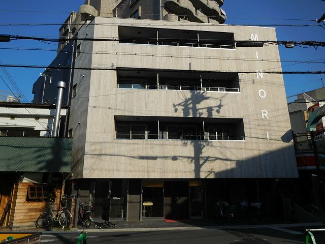 近鉄八尾駅より徒歩5分 築9年 4階建の賃貸物件