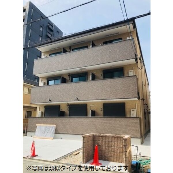 衣摺加美北駅より徒歩8分 築5年5ヶ月 3階建の賃貸物件