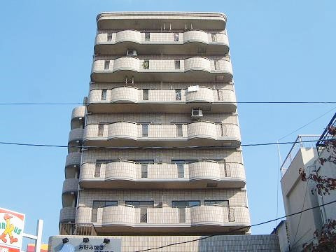 近鉄八尾駅より徒歩6分 築20年9ヶ月 9階建の賃貸物件