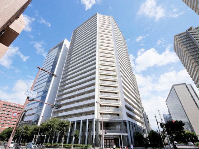 大阪難波駅より徒歩8分 築25年 28階建の賃貸物件