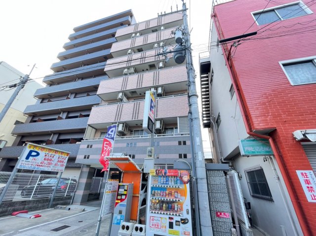 岸里駅より徒歩8分 築18年6ヶ月 7階建の賃貸物件