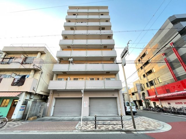 天下茶屋駅より徒歩3分 築28年9ヶ月 10階建の賃貸物件