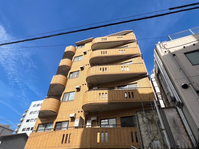 玉出駅より徒歩1分 築34年3ヶ月 4階建の賃貸物件