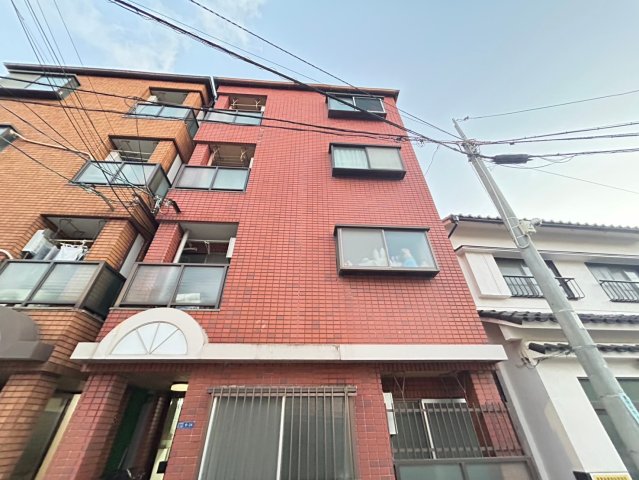 岸里駅より徒歩3分 築41年1ヶ月 4階建の賃貸物件