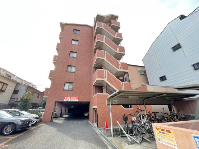 岸里駅より徒歩4分 築23年4ヶ月 6階建の賃貸物件
