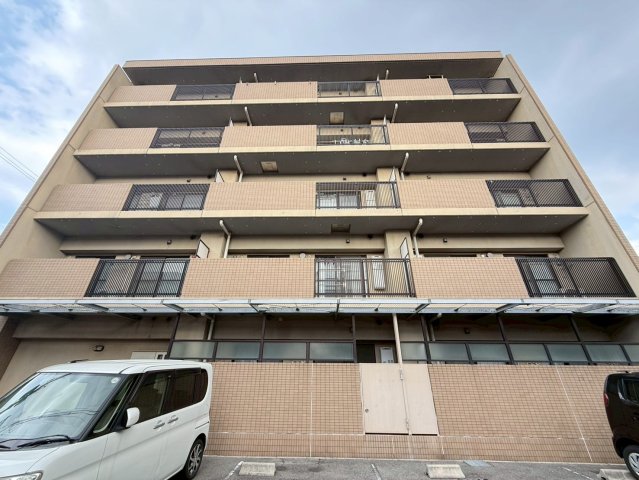 岸里駅より徒歩6分 築23年2ヶ月 5階建の賃貸物件