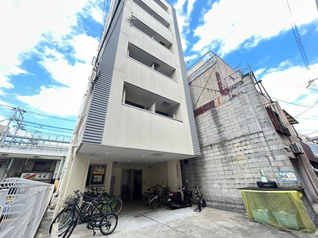 萩ノ茶屋駅より徒歩1分 築10年9ヶ月 6階建の賃貸物件