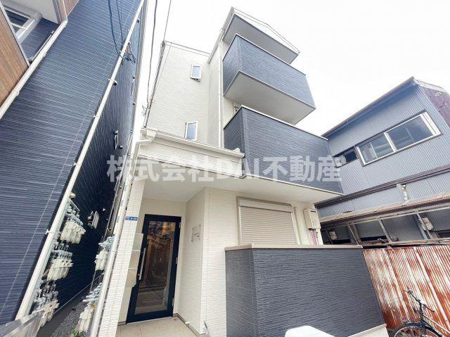 花園町駅より徒歩2分 築4年1ヶ月 3階建の賃貸物件