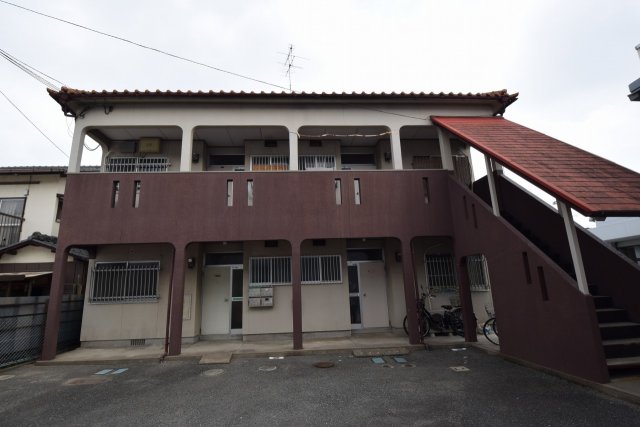 南福岡駅より徒歩11分 築41年5ヶ月 2階建の賃貸物件