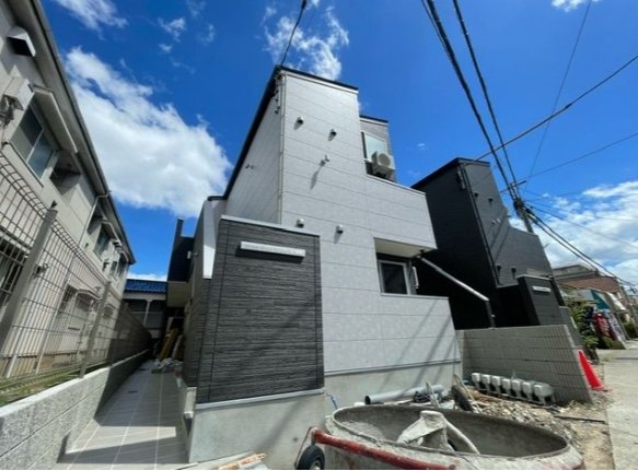 南福岡駅より徒歩14分 築2年2ヶ月 2階建の賃貸物件