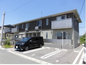 玉名駅より徒歩8分 築9年8ヶ月 2階建の賃貸物件