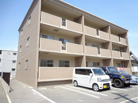 上八木駅より徒歩3分 築18年11ヶ月 3階建の賃貸物件