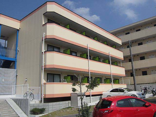  築16年4ヶ月 4階建の賃貸物件