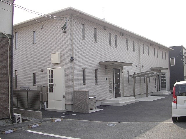 上安駅より徒歩2分 築6年9ヶ月 2階建の賃貸物件