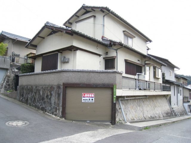 広島駅より徒歩26分 築55年1ヶ月 2階建の賃貸物件