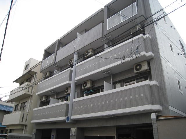 白島駅より徒歩12分 築35年5ヶ月 4階建の賃貸物件