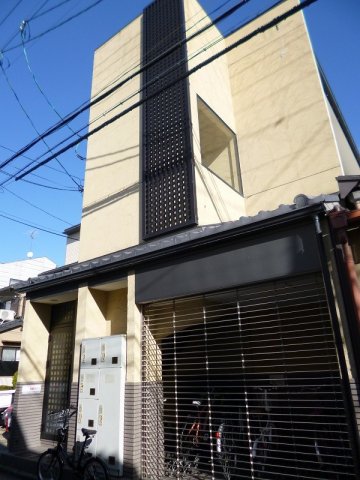 京都駅より徒歩10分 築21年2ヶ月 2階建の賃貸物件