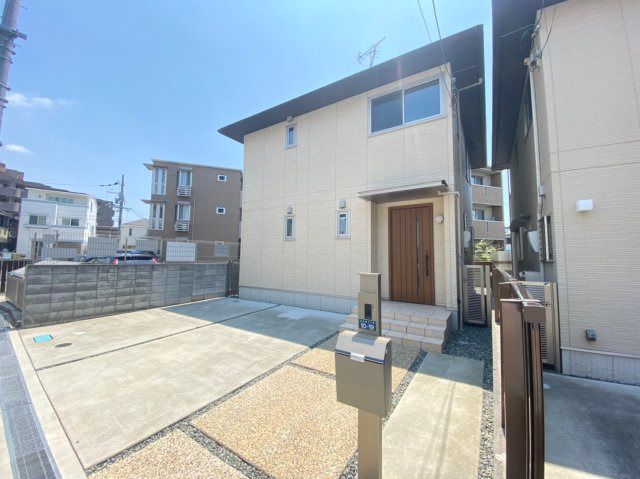 豊中市 大阪府 の駐車場 ガレージ付きの一戸建て賃貸 一軒家賃貸 貸家の賃貸物件を探す こだて賃貸