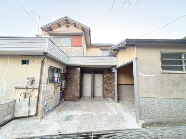 鼓滝駅より徒歩20分 築50年6ヶ月 2階建の賃貸物件