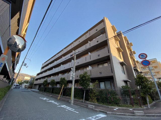 打出駅より徒歩5分 築28年9ヶ月 5階建の賃貸物件