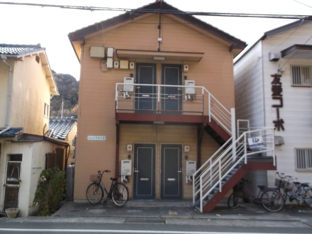 岡山駅よりバス21分 築30年1ヶ月 2階建の賃貸物件