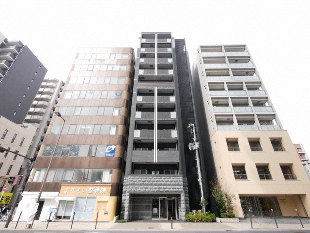 南森町駅より徒歩5分 築8年 11階建の賃貸物件