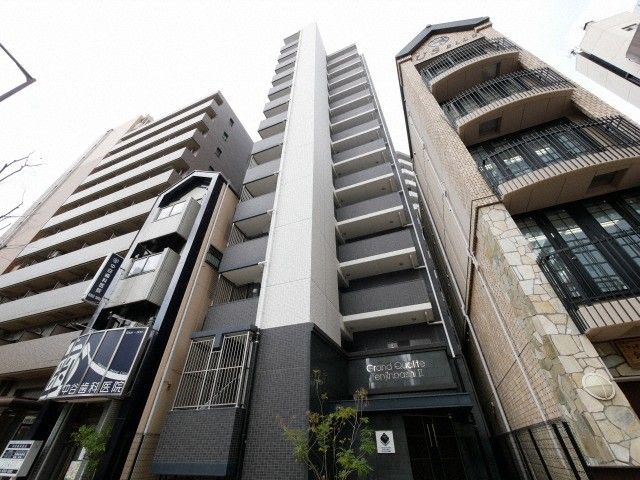 南森町駅より徒歩5分 築9年11ヶ月 14階建の賃貸物件