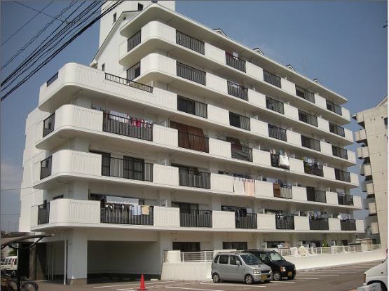 衣山駅より徒歩14分 築38年1ヶ月 7階建の賃貸物件