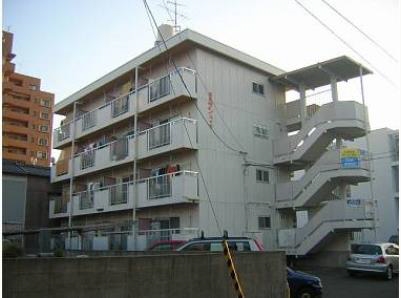 本町四丁目駅より徒歩4分 築40年8ヶ月 4階建の賃貸物件