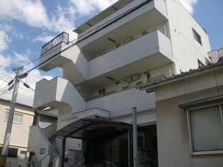 清水町駅より徒歩2分 築40年3ヶ月 4階建の賃貸物件