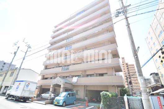 大手町駅より徒歩2分 築35年3ヶ月 12階建の賃貸物件