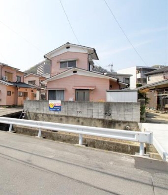 平和通一丁目駅より徒歩13分 築53年2ヶ月 2階建の賃貸物件