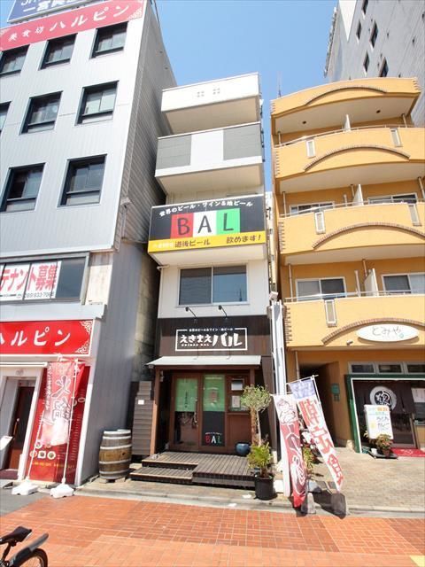 ＪＲ松山駅前駅より徒歩1分 築17年8ヶ月 4階建の賃貸物件