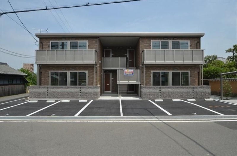 牛渕団地前駅より徒歩8分 築10年7ヶ月 2階建の賃貸物件