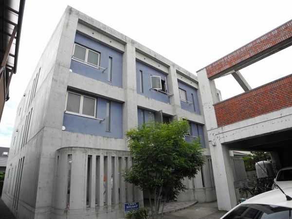 福音寺駅より徒歩12分 築17年11ヶ月 3階建の賃貸物件