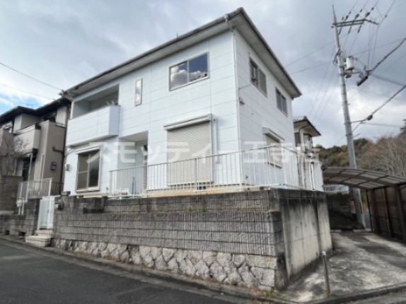 三郷駅より徒歩8分 築31年4ヶ月 2階建の賃貸物件