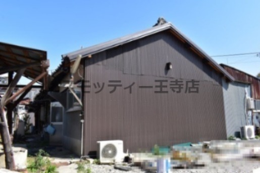 大和高田駅より徒歩4分 築75年6ヶ月 1階建の賃貸物件