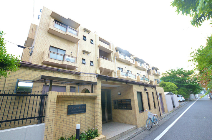 メゾンドール渡邉の外観